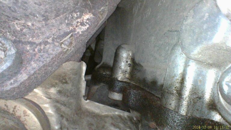 почему появляются задиры порше макан